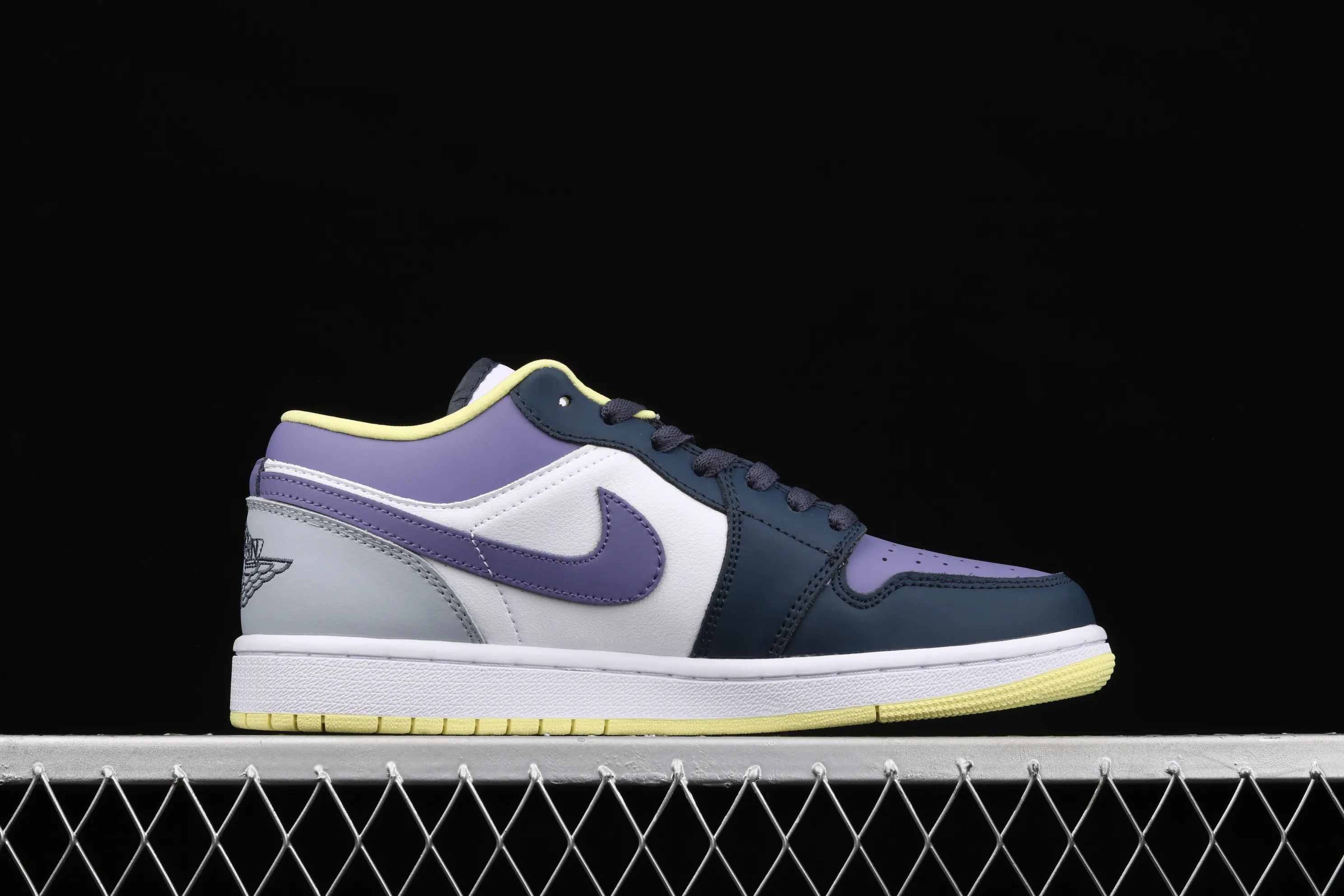 All categories Air Jordan Jordan series basketball shoes Air Jordan 1 Low Air Jordan 1 Low AJ1 Joe 1 low top mandarin duck color matching DJ4342-400